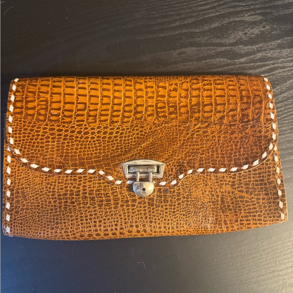 Women’s Vintage Elegant Brown leather Crocodile-Embossed Clutch and wallet